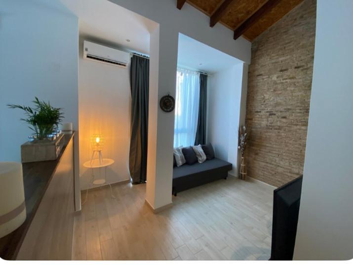 Rent Aparts Milagrosa 1 Appartamento